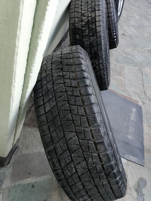 Продам диски с шинами