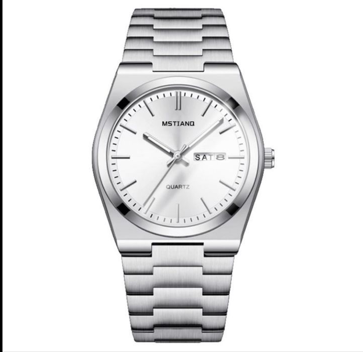 наручные часы,аккуратные красивые