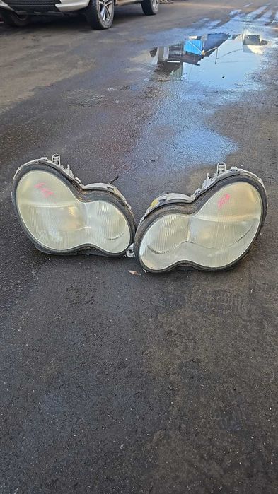 Фары на Mercedes C-Class 203