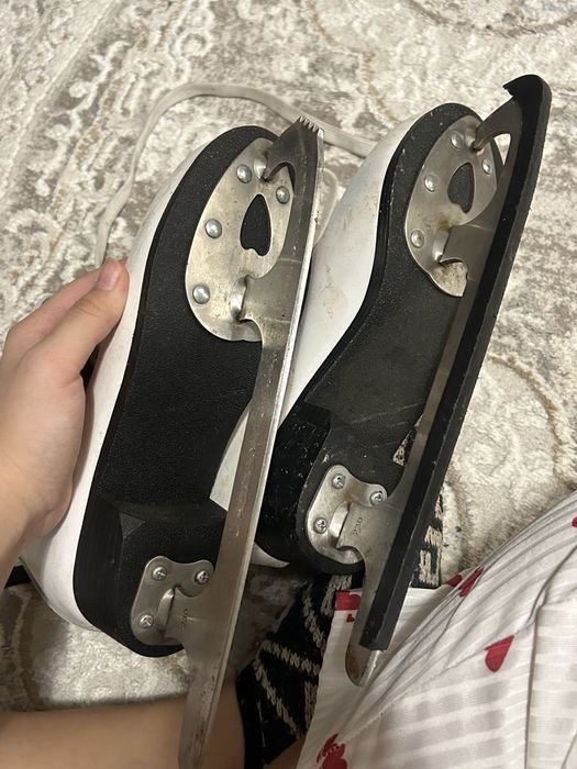 Коньки для катания