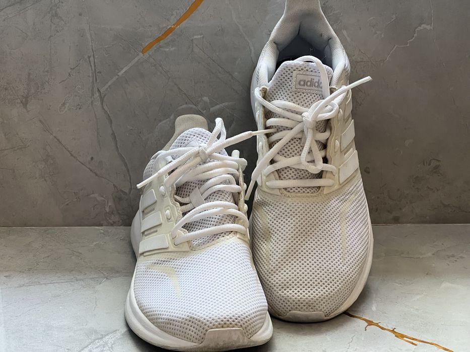 Кроссовка адидас оригинал