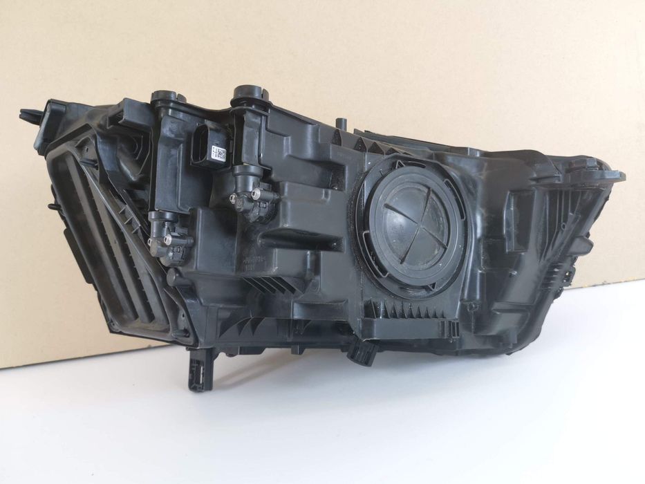 Ляв фар Led Ауди Q3 / Lqv far Led Audi Q3 F3 Оригинален В добро състоя