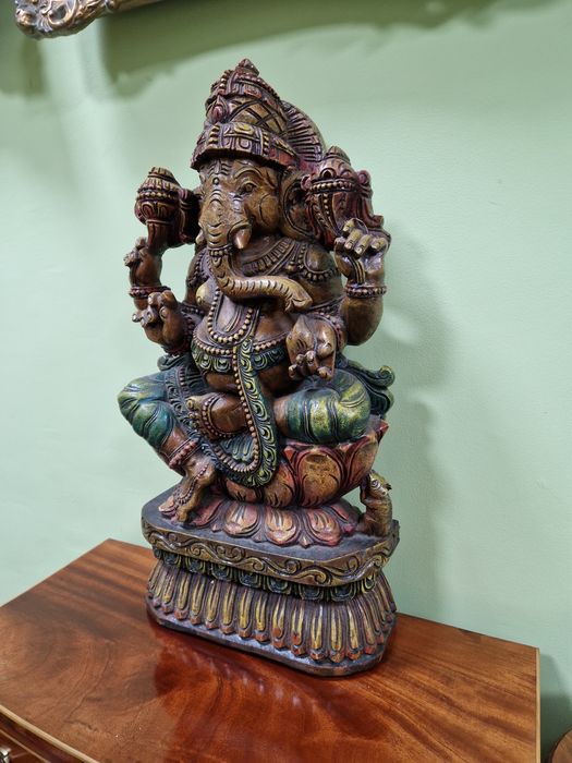 Страхотна антикварна азиатска дървена фигура дърворезба