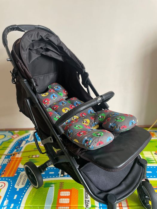 Продам детскую коляску + детский стульчик