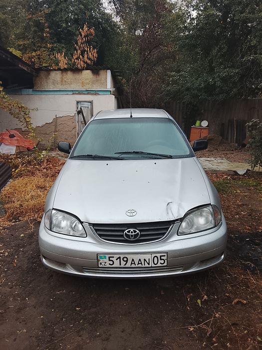 Toyota avensis 2000г дизель механика