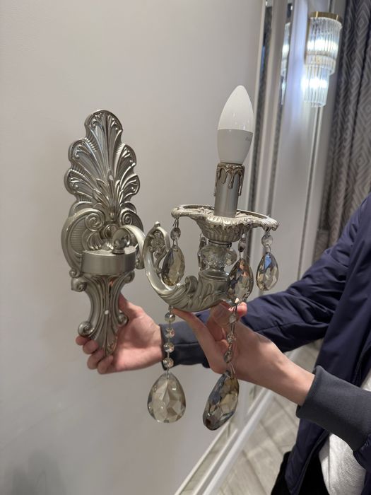 Люстра и бра на стену