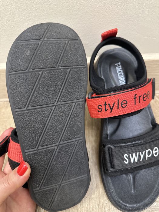 Летняя обувь. Сандалии. 36 размер.