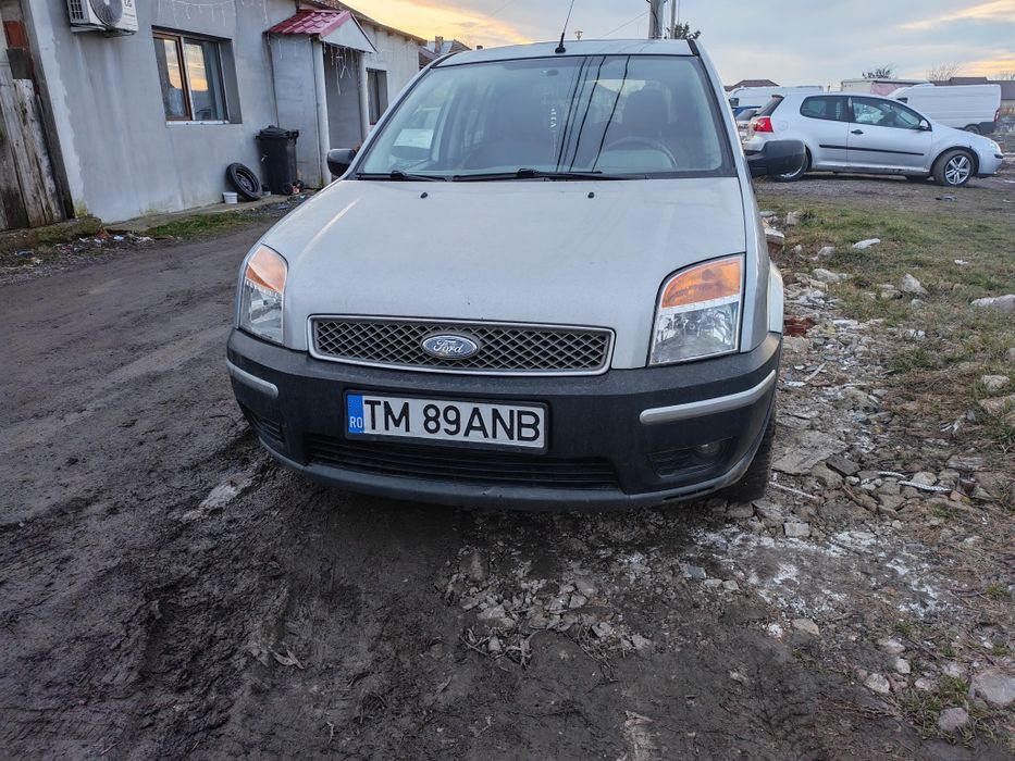 Vând auto.  Ford fusion +