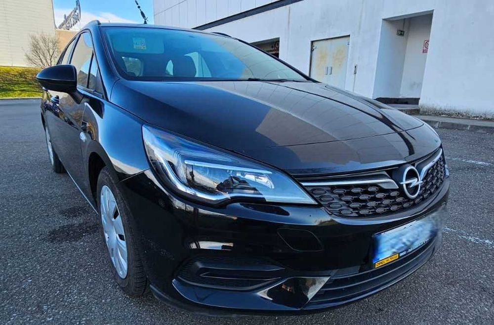 Opel Astra Sports Tourer 2020 culoare neagra, AC Break, 1,2l, benzina