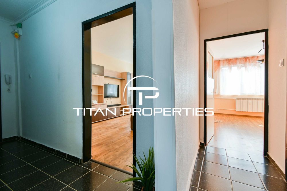 Дава се под наем Тристаен апартамент в София, Младост 4 - 96 кв.м за 765 € - Снимка #8