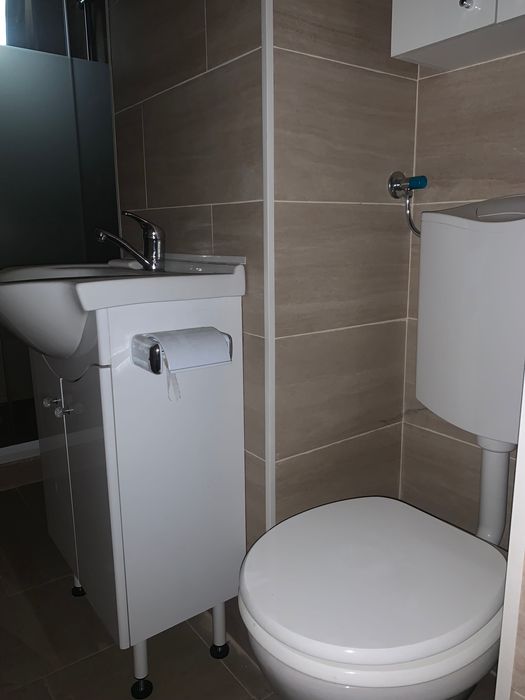 Vanzare apartment si autoturism