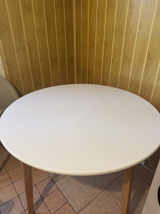 Masa dining JYSK JEGIND - stare foarte buna