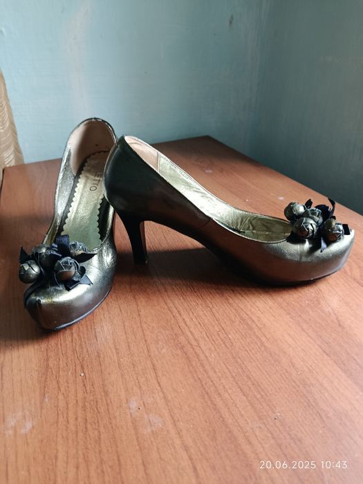 Продажа туфель , недорого