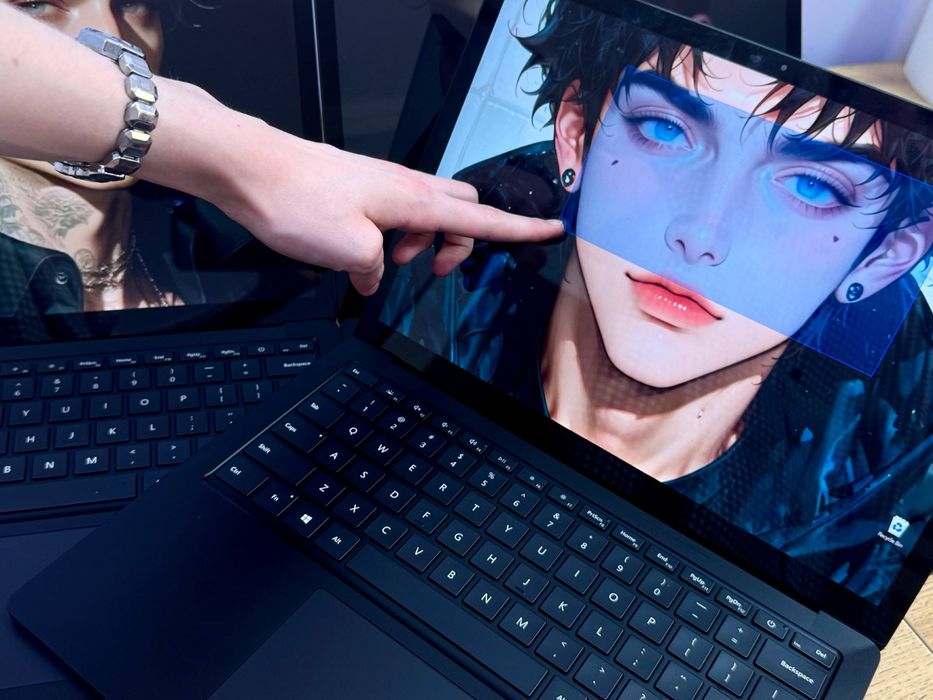 Microsoft Surface laptop 4 2K ekran black edition rangda I7 -11 Avlod