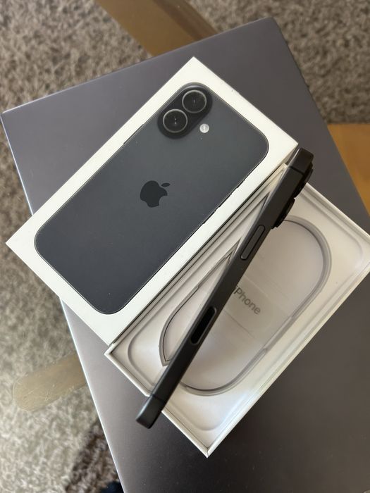 Айфон 17-256gb- нов  на 1 месец