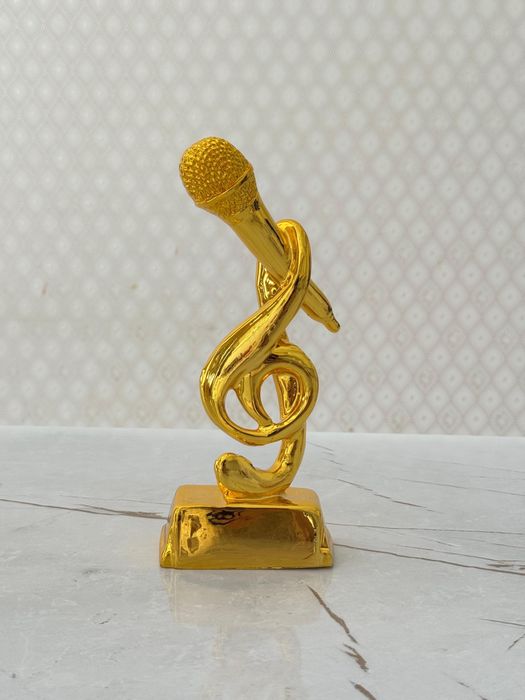 Кубки комплект медали и статуетки