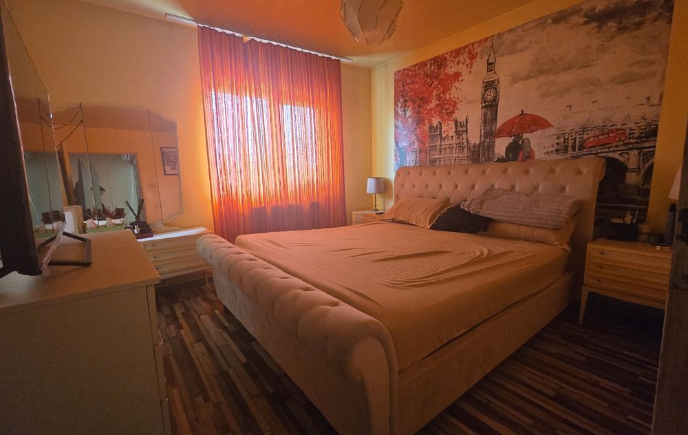 Vand apartament 3 camere