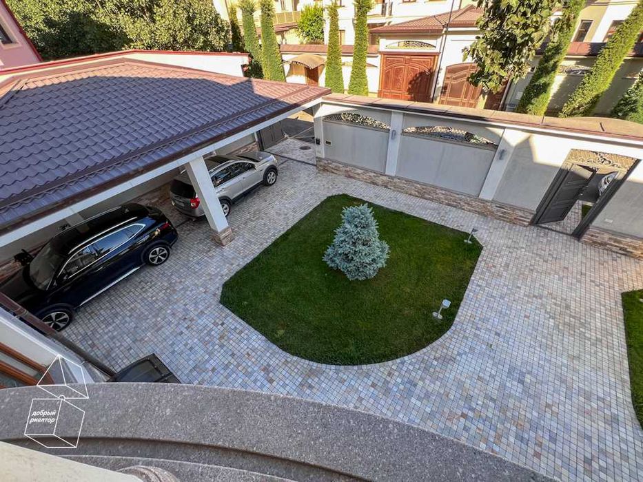 (Добрый) 4 квартал, 15 соток, 3 уровня, Крытый бассейн с подогревом