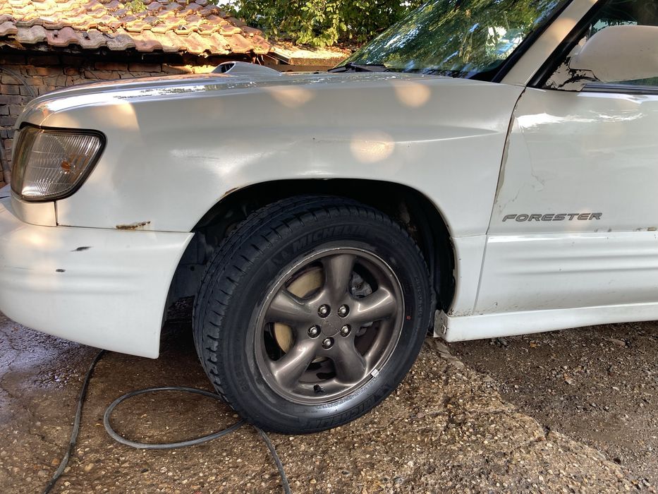 Subaru forester 2002г на части