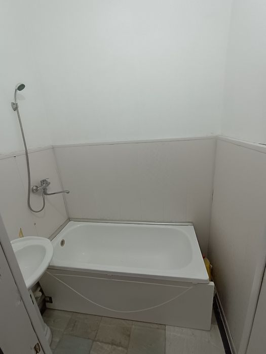 Srochno kvartira sotiladi