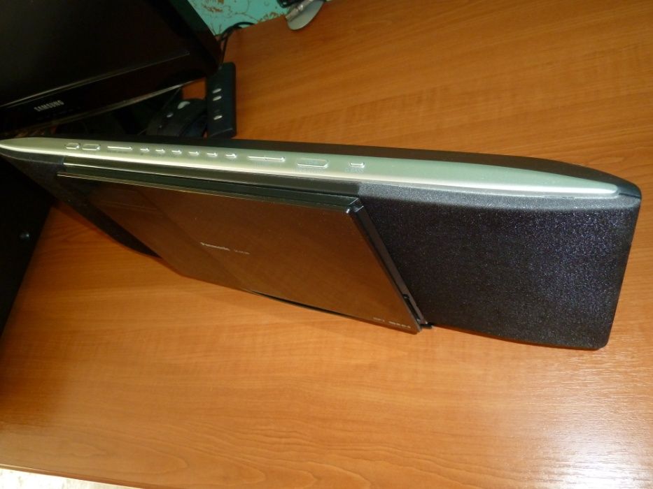 Panasonic SC-HC30 Compact Stereo System