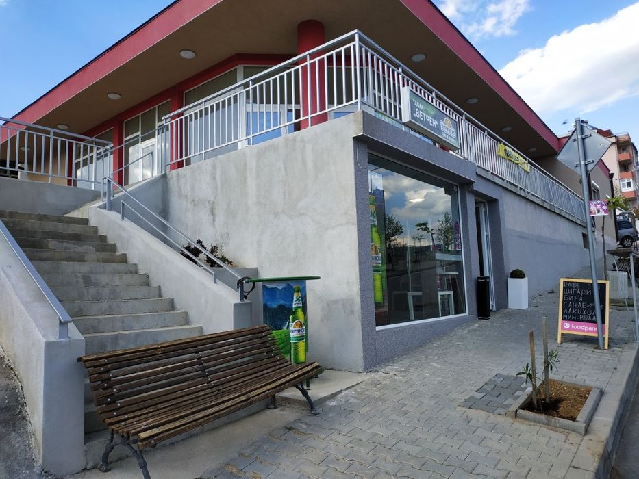 Дава се под наем Гараж / Паркомясто в Благоевград, Освобождение - 900 кв.м за 2397 € - Снимка #8