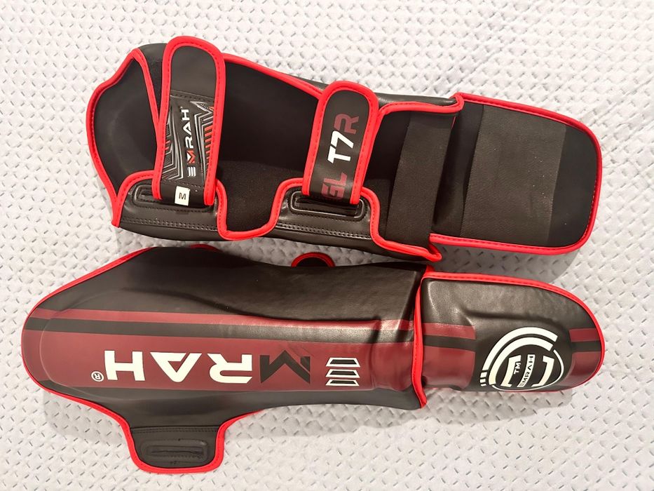 Продаёться футы и перчатки для Мма