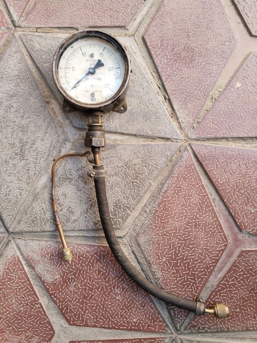 Манометр б/у советский