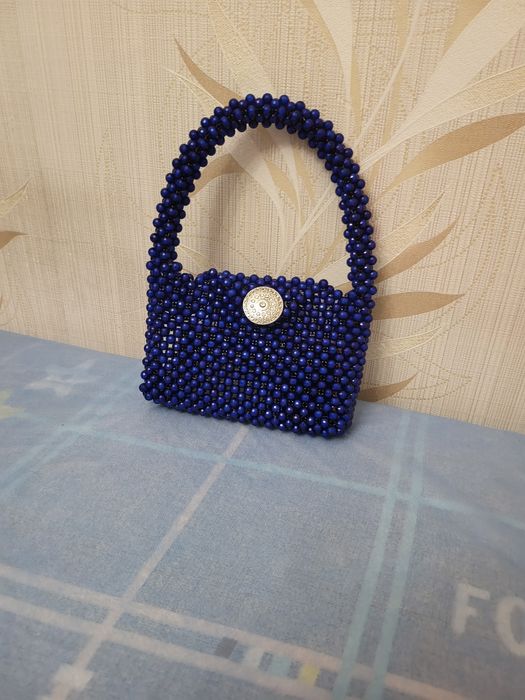 Моя первая сумочка из бусин