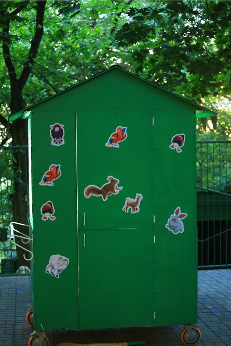 Продается крутая современная лавка