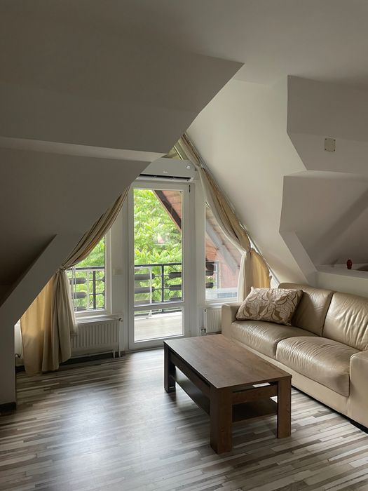 Apartament de închiriat