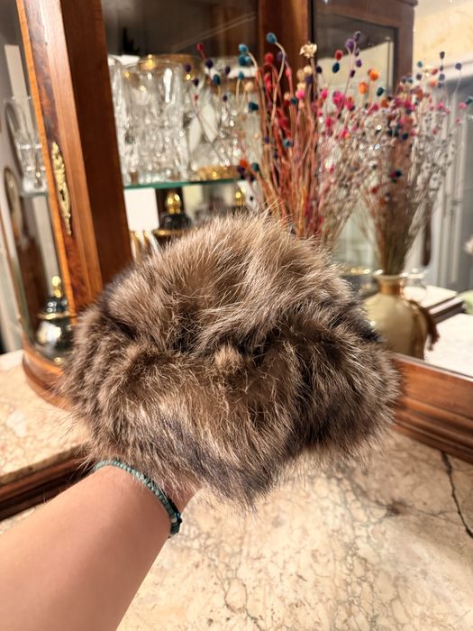 Caciula blana de raton