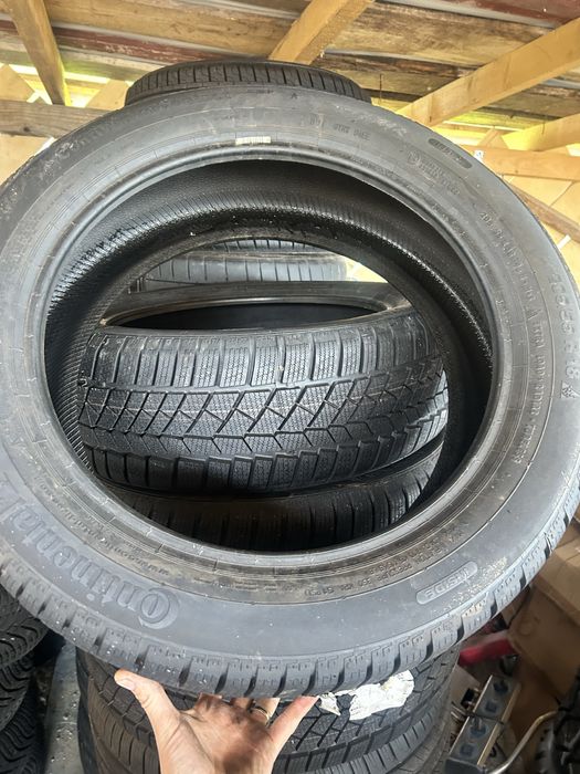 205/55R18 Continental