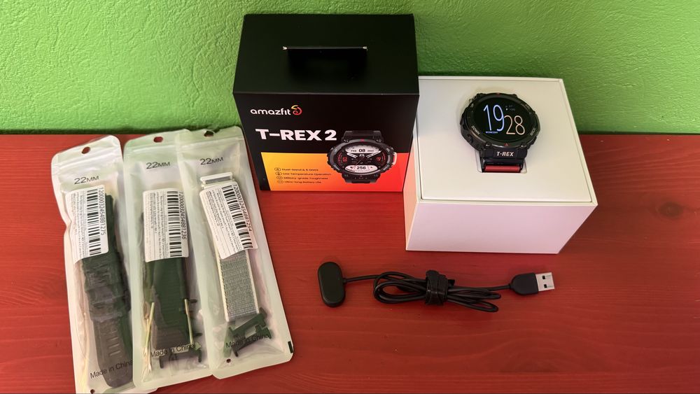 Smartwatch Amazfit T-Rex 2 amoled ( 3 curele cadou ) - stare excelentă