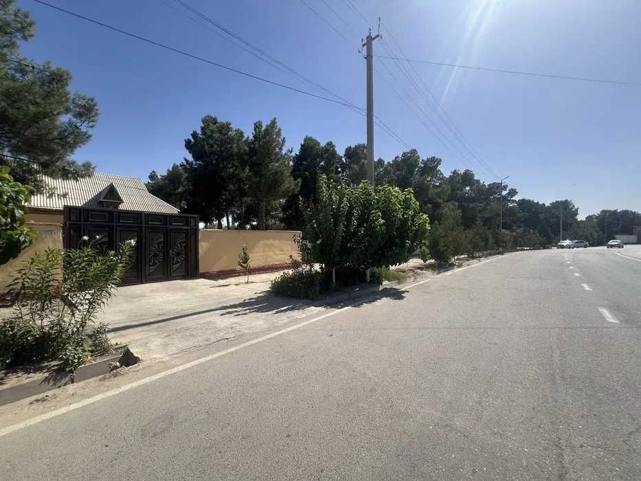 Termiz tuman Uchqizil MFYda 8 sotixli uy sotiladi