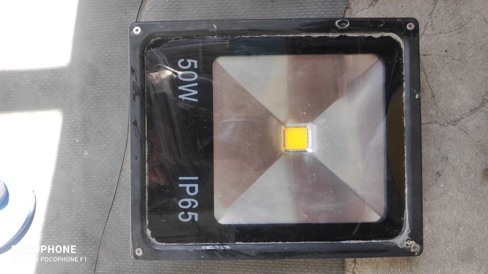 Продам прожекторы светодиодные