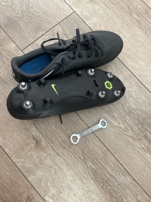 Чисто нови бутонки Nike Tiempo