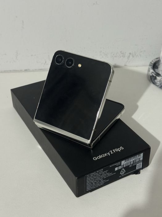 Samsung Z flip 5 512/8gb