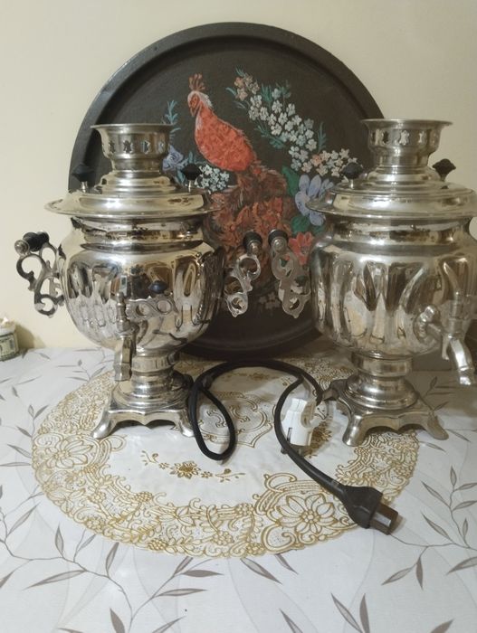 Продам самовар электрический советский.