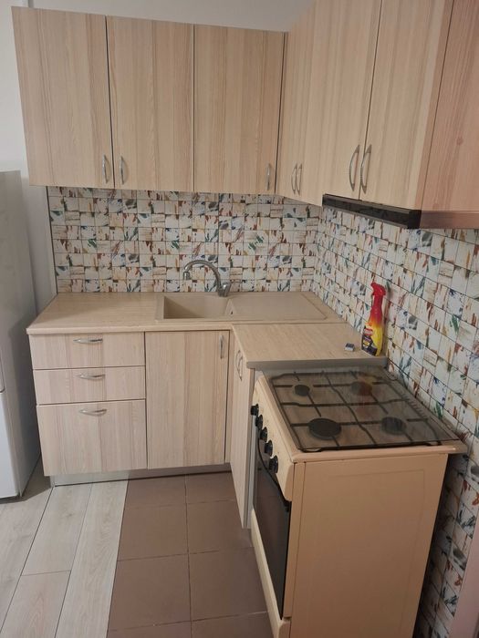 Închiriez Garsoniera în vila Otopeni.