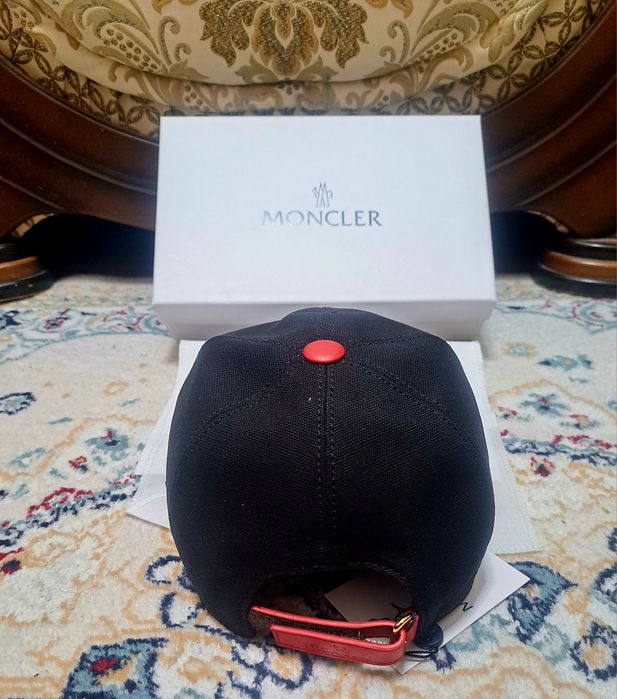 Бейсболка Кепка MONCLER, новая