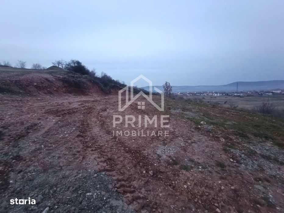 Teren intravilan 1.400 mp | Deschidere 31 ml | Vedere panoramica | Mic