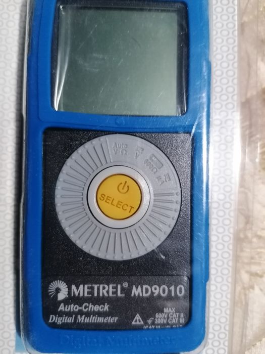 Multimetru digital Metrel
