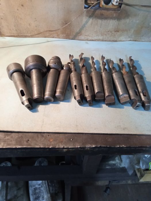 Токарный инструмент