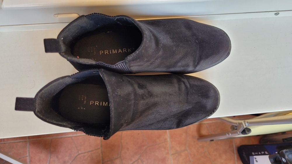 Ghete scurte din imitație de piele întoarsă