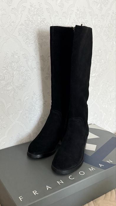 Зимние замшевые сапоги