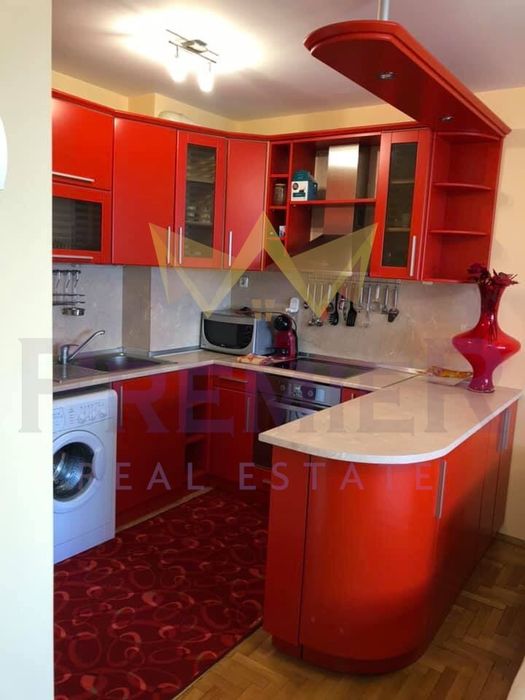 Двустаен апартамент, Център