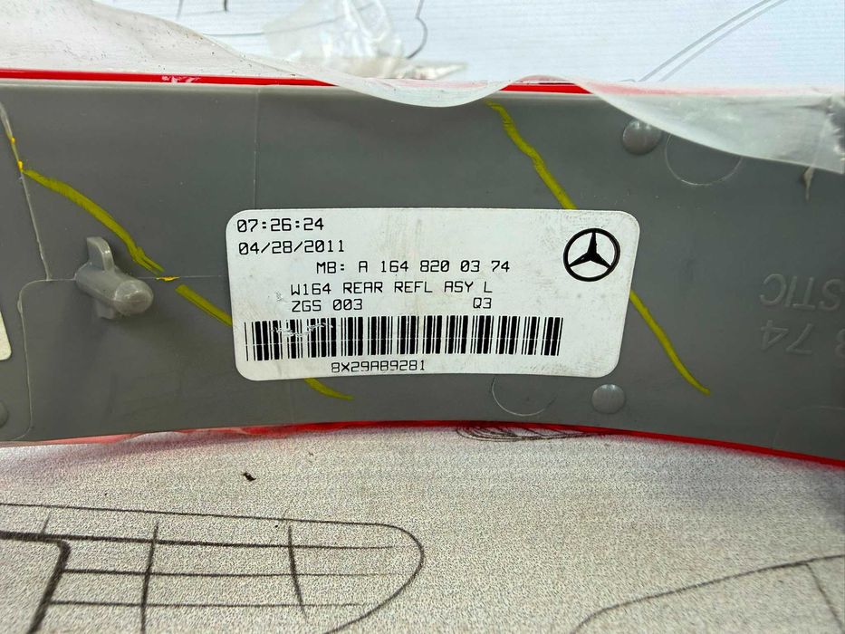 Set Lămpi Ceață Bara Spate (3 BUC.) Mercedes-Benz ML W164 2008 / 2005-2011 / Cod OEM A1648200374 (5C2)