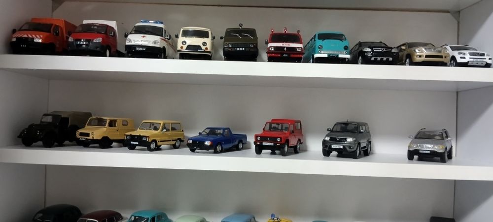 Коллекционные модели 1:43