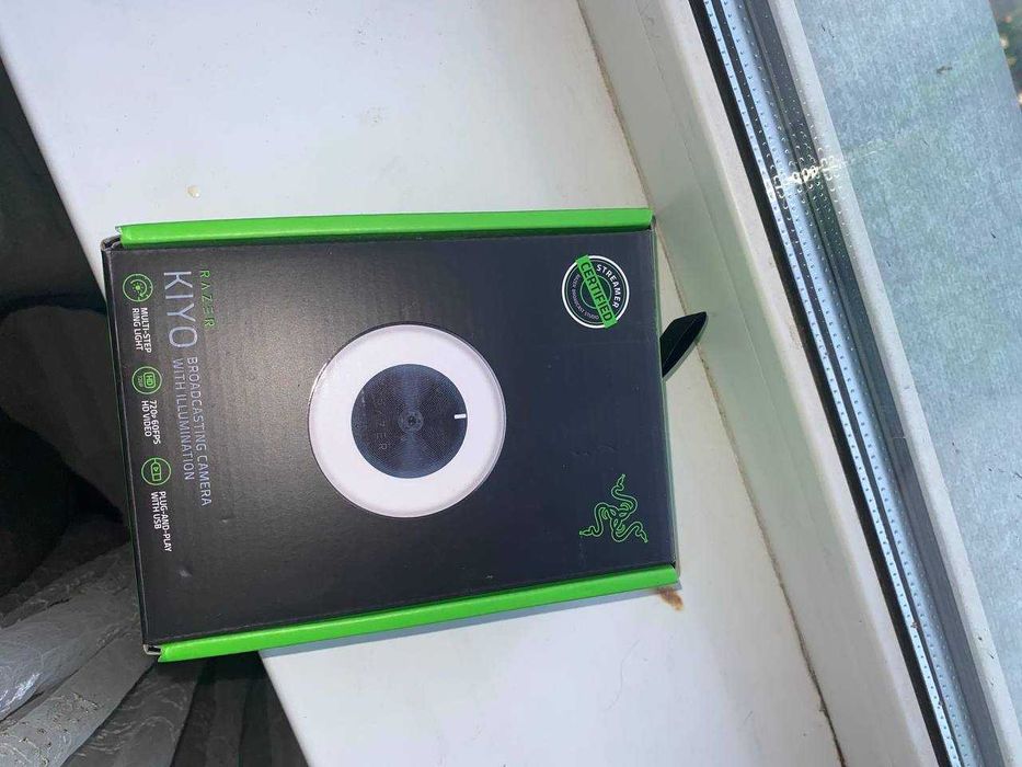 Веб-камера Razer Kiyo черный